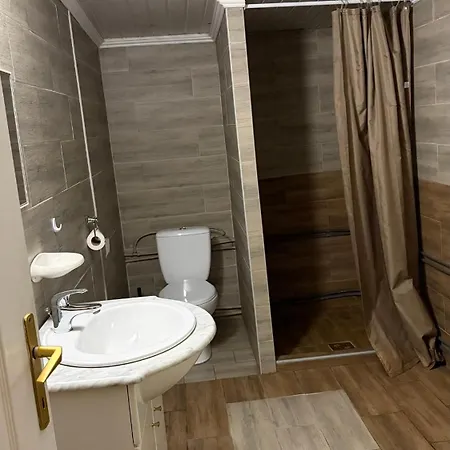 Dobo Tanya *