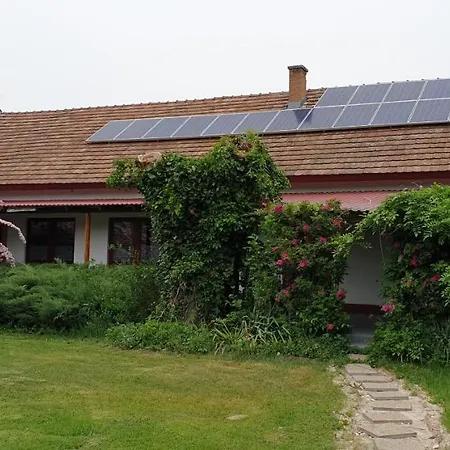 Dobo Tanya Vakantieboerderij