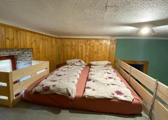 Lantgård Dobo Tanya *