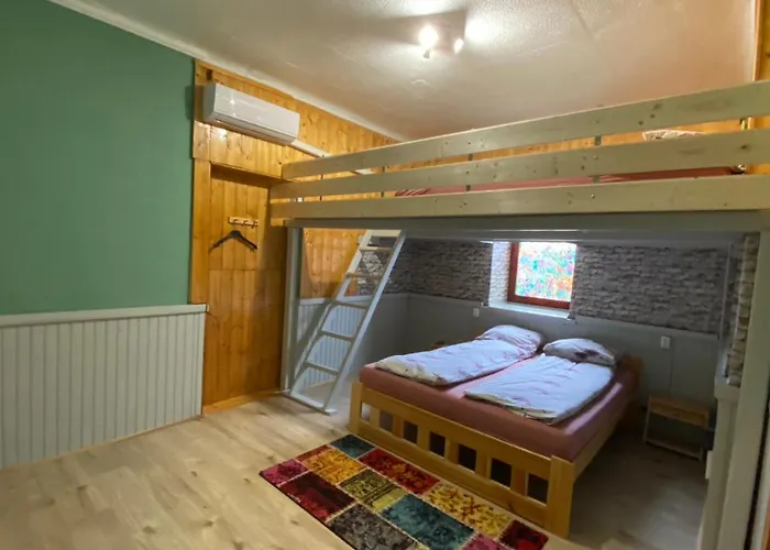 Lantgård Dobo Tanya *
