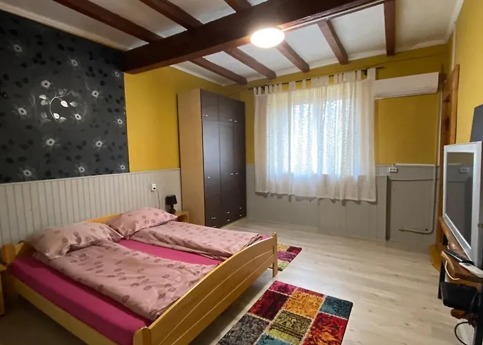 Dobo Tanya Lantgård *